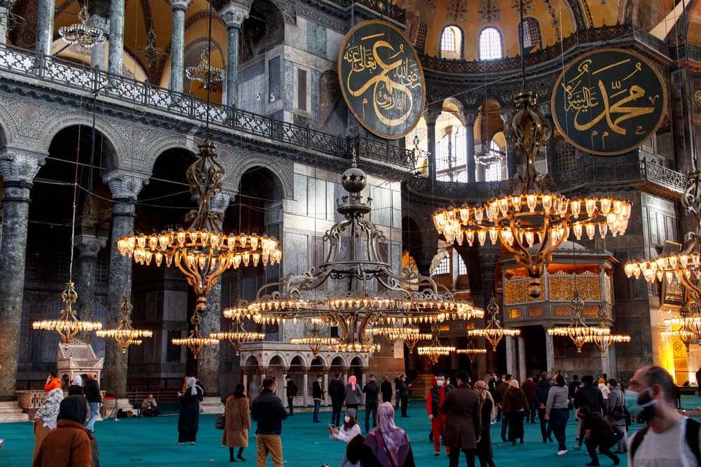 Istanbul: Guided Tour of Blue Mosque, Hagia Sophia & Old Town with Tickets - 3