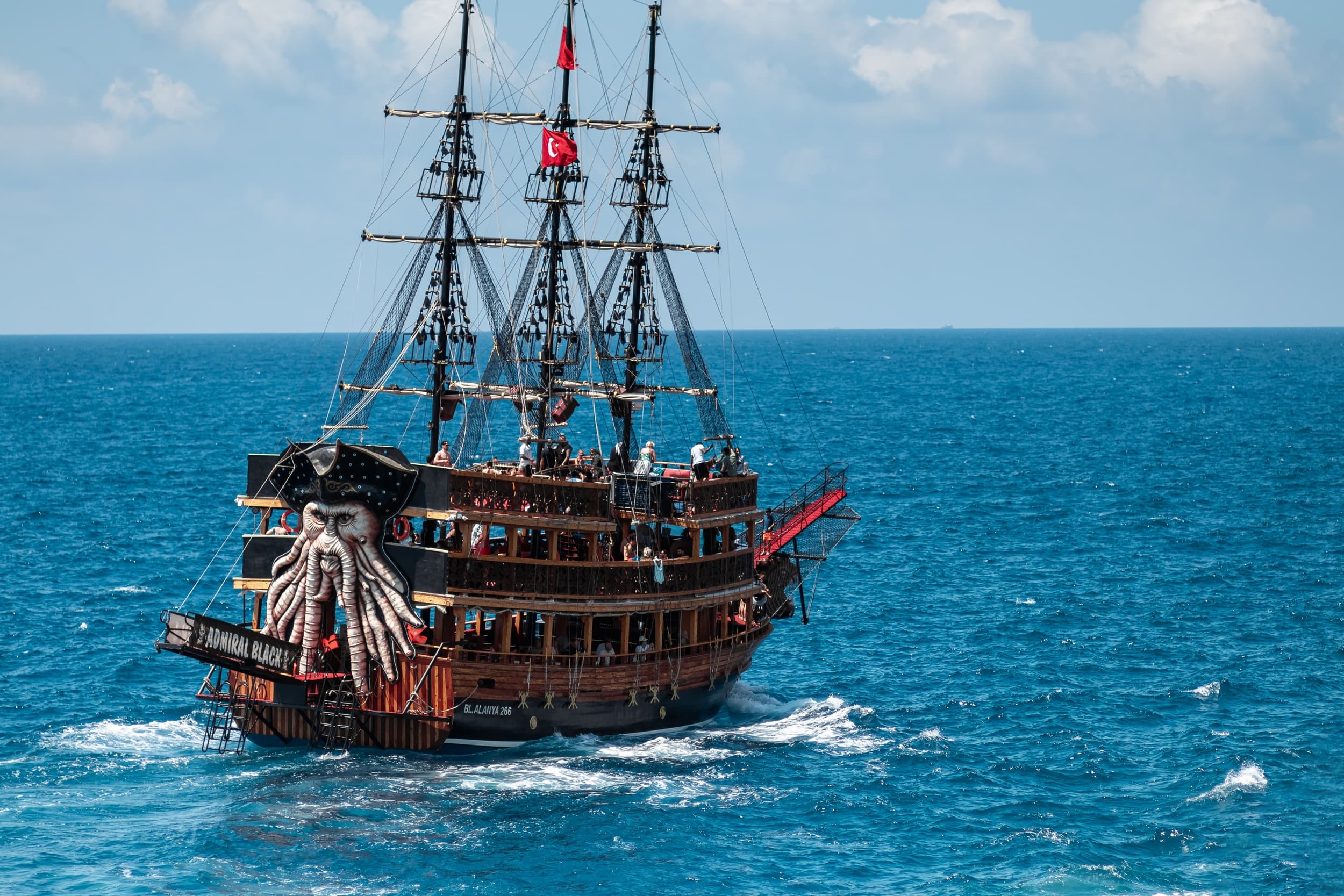 Antalya: Pirate Ship & Waterfalls Adventure incl. Lunch - 4