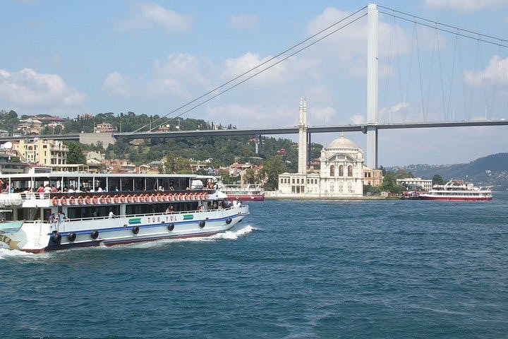 Bosphorus Strait Afternoon Cruise with Cable Car to Pierre Loti Hill