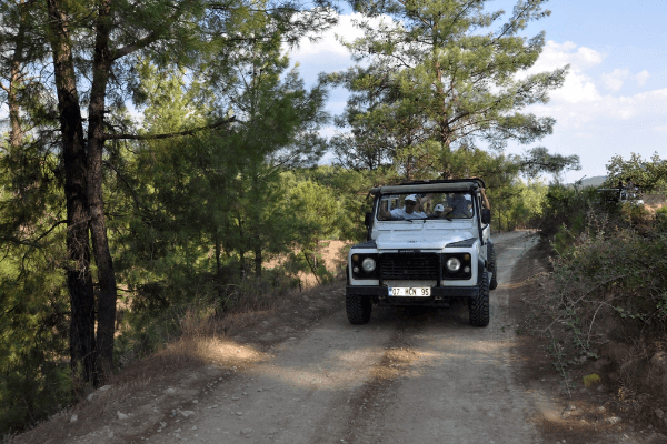 Alanya: Taurus Mountains Jeep Safari & Lunch at Dimcay River 4