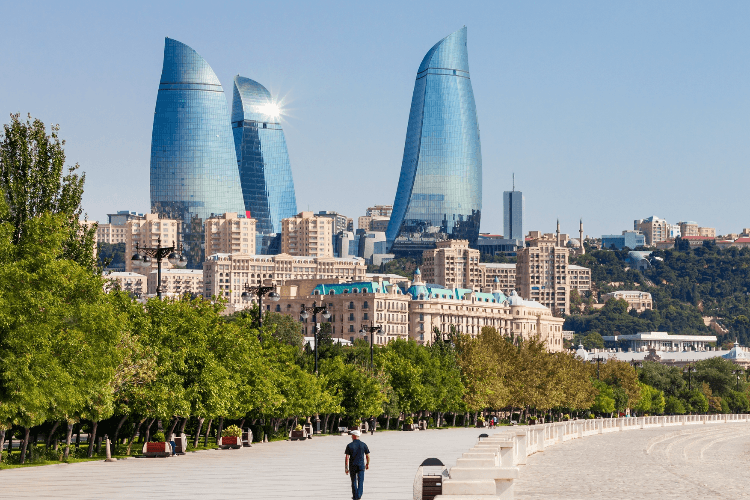 Baku Half-Day Walking Tour: Highland Park, Boulevard & Carpet Museum
