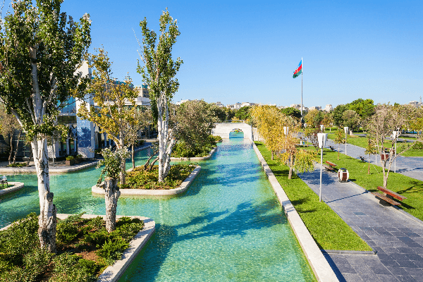 Baku Half-Day Walking Tour: Highland Park, Boulevard & Carpet Museum 4