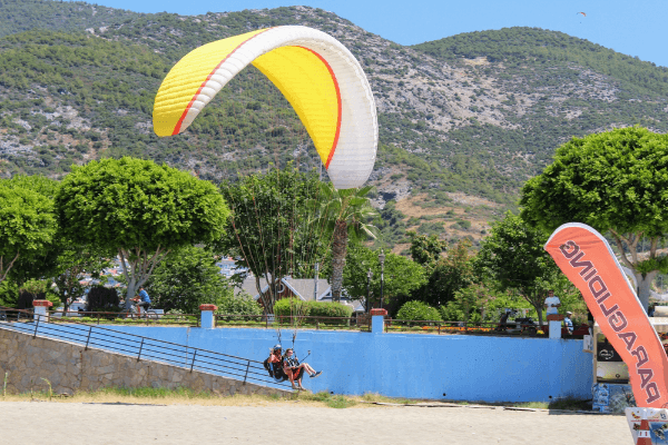 Alanya: Tandem Paragliding Experience Over Cleopatra Beach 2